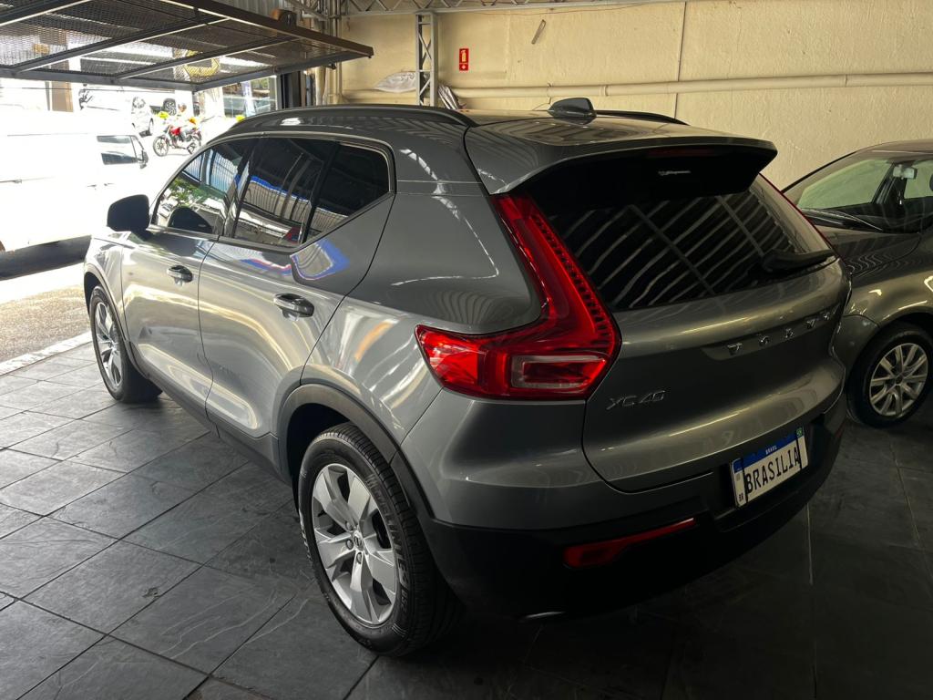 VOLVO XC40 - Foto