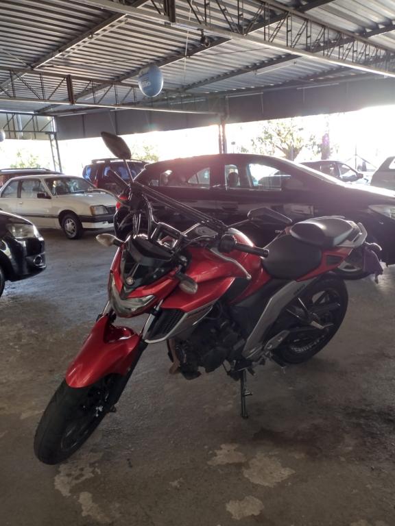 YAMAHA FZ 25 250 Fazer Flex - Foto