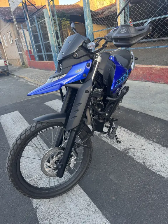 YAMAHA XTZ 250 - Foto
