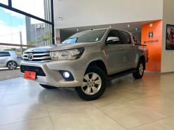 TOYOTA Hilux Caminhonete 2.8 16V SRV 4X4 DIESEL CABINE DUPLA AUTOMTICO