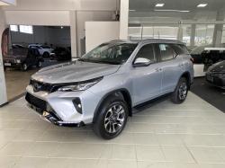 TOYOTA Hilux SW4 2.8 16V 4P SRX PLATINUM 4X4 7 LUGARES TURBO DIESEL AUTOM�TICO