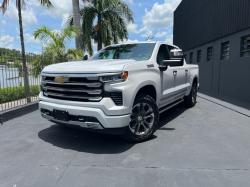 CHEVROLET Silverado 5.3 V8 1500 HIGH COUNTRY CABINE DUPLA 4X4 AUTOMTICO