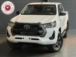 TOYOTA Hilux Caminhonete 2.8 16V 4P SR 4X4 DIESEL CABINE DUPLA AUTOMTICO