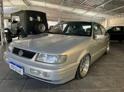 VOLKSWAGEN Passat 2.0 4P GL