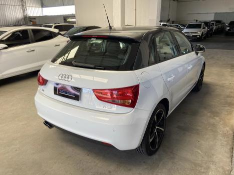 AUDI A1 1.4 16V 4P TFSI SPORTBACK ATRACTION S-TRONIC AUTOM�TICO, Foto 4