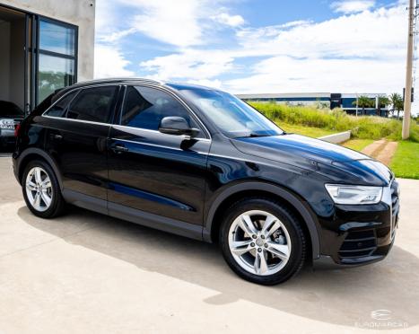 AUDI Q3 2.0 4P TFSI AMBIENTE QUATTRO S-TRONIC AUTOM�TICO, Foto 2