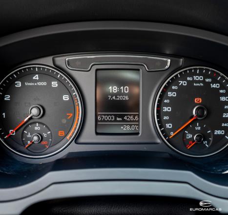 AUDI Q3 2.0 4P TFSI AMBIENTE QUATTRO S-TRONIC AUTOM�TICO, Foto 7