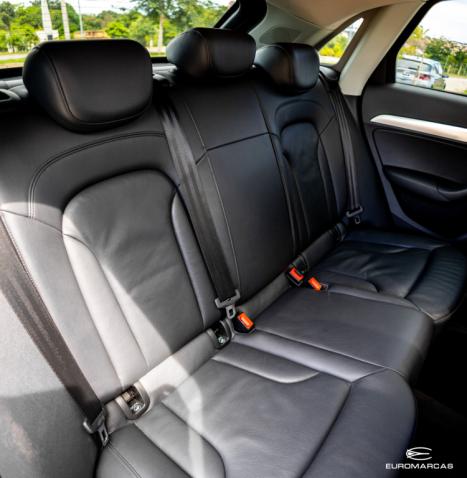 AUDI Q3 2.0 4P TFSI AMBIENTE QUATTRO S-TRONIC AUTOM�TICO, Foto 12