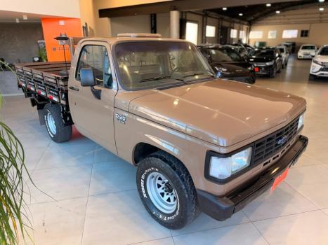CHEVROLET D20 4.0 DIESEL  DE LUXE CABINE SIMPLES, Foto 4