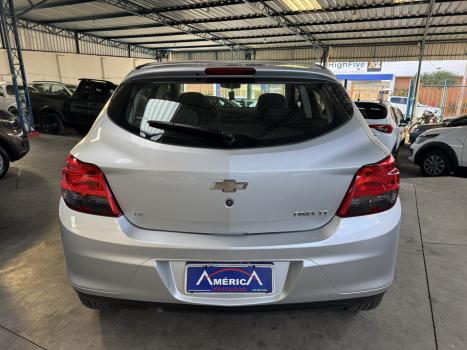CHEVROLET Onix Hatch 1.4 4P FLEX LT, Foto 7 CHEVROLET Onix Hatch 1.4 4P FLEX LT, Foto 7