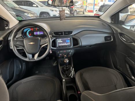 CHEVROLET Onix Hatch 1.4 4P FLEX LT, Foto 10 CHEVROLET Onix Hatch 1.4 4P FLEX LT, Foto 10