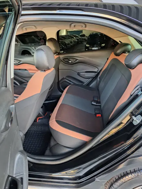 CHEVROLET Onix Hatch 1.4 4P FLEX ACTIV, Foto 2