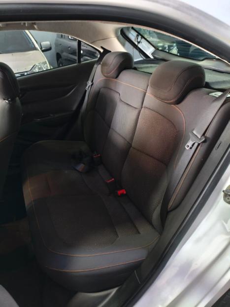 CHEVROLET Onix Hatch 1.4 4P FLEX LT, Foto 12