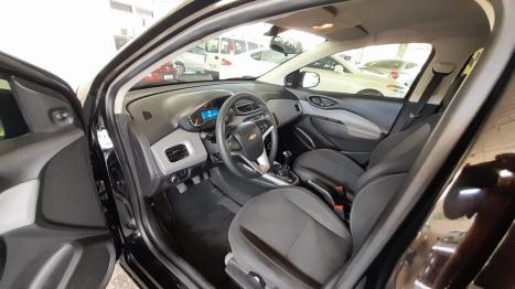 CHEVROLET Onix Hatch 1.4 4P FLEX LT, Foto 4 CHEVROLET Onix Hatch 1.4 4P FLEX LT, Foto 4