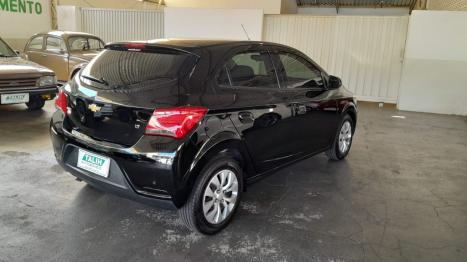 CHEVROLET Onix Hatch 1.4 4P FLEX LT, Foto 10 CHEVROLET Onix Hatch 1.4 4P FLEX LT, Foto 10