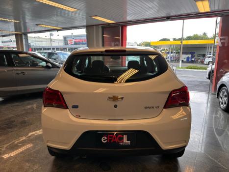 CHEVROLET Onix Hatch 1.0 4P FLEX LT, Foto 3