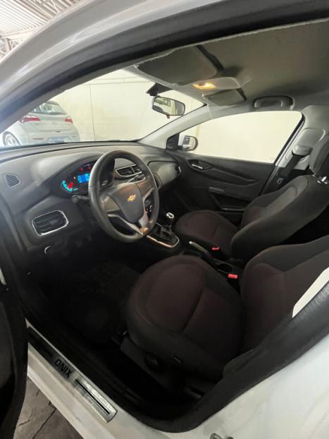 CHEVROLET Onix Hatch 1.4 4P FLEX LT, Foto 7