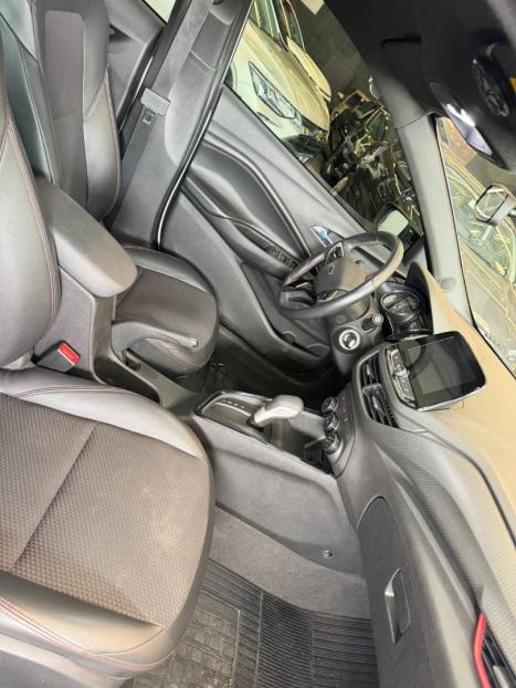 CHEVROLET Onix Hatch 1.0 12V 4P FLEX RS TURBO AUTOM�TICO, Foto 14