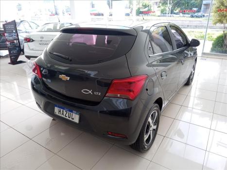 CHEVROLET Onix Hatch 1.4 4P FLEX LTZ AUTOM�TICO, Foto 5