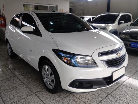 CHEVROLET Onix Hatch 1.4 4P FLEX LT, Foto 5