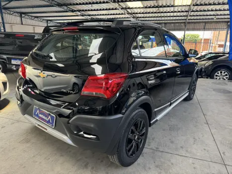 CHEVROLET Onix Hatch 1.4 4P FLEX ACTIV AUTOM�TICO, Foto 12