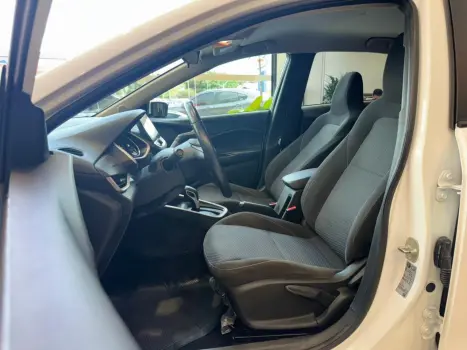 CHEVROLET Onix Hatch 1.0 12V 4P FLEX PLUS TURBO AUTOM�TICO, Foto 8