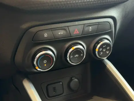 CHEVROLET Onix Hatch 1.0 12V 4P FLEX PLUS TURBO AUTOM�TICO, Foto 14