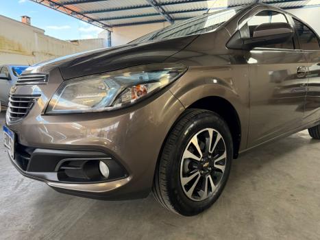 CHEVROLET Onix Hatch 1.4 4P FLEX LTZ, Foto 4