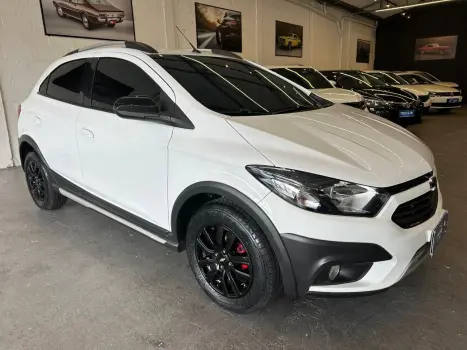 CHEVROLET Onix Hatch 1.4 4P FLEX ACTIV AUTOM�TICO, Foto 4