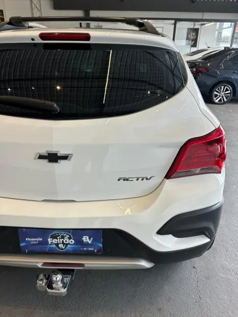 CHEVROLET Onix Hatch 1.4 4P FLEX ACTIV AUTOM�TICO, Foto 7