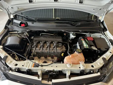 CHEVROLET Onix Hatch 1.4 4P FLEX ACTIV AUTOM�TICO, Foto 18