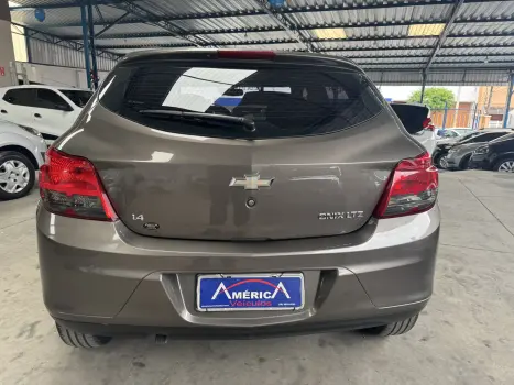 CHEVROLET Onix Hatch 1.4 4P FLEX LTZ, Foto 6