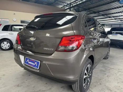 CHEVROLET Onix Hatch 1.4 4P FLEX LTZ, Foto 7