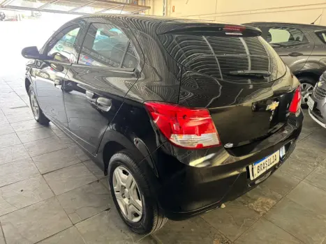CHEVROLET Onix Hatch 1.0 4P FLEX LS, Foto 2