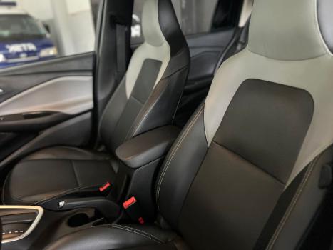 CHEVROLET Onix Hatch 1.0 12V 4P FLEX PREMIER 2 TURBO AUTOM�TICO, Foto 13