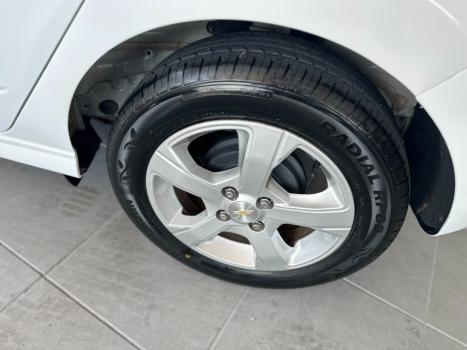 CHEVROLET Onix Hatch 1.4 4P FLEX LT AUTOM�TICO, Foto 6