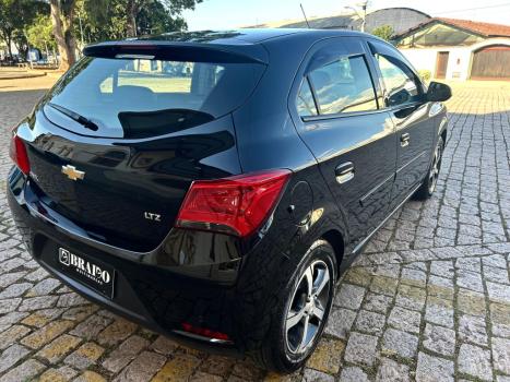 CHEVROLET Onix Hatch 1.4 4P FLEX LTZ AUTOM�TICO, Foto 6
