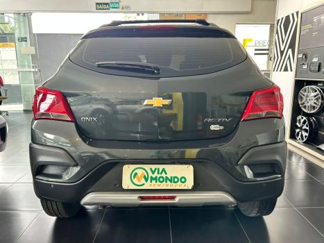 CHEVROLET Onix Hatch 1.4 4P FLEX ACTIV AUTOM�TICO, Foto 7