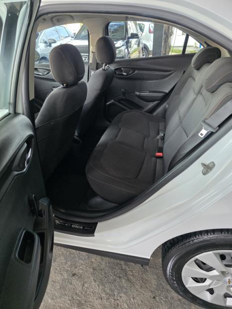 CHEVROLET Onix Hatch 1.4 4P FLEX LT AUTOM�TICO, Foto 3