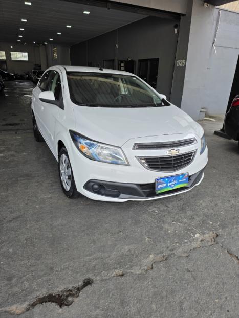 CHEVROLET Onix Hatch 1.4 4P FLEX LT AUTOM�TICO, Foto 5