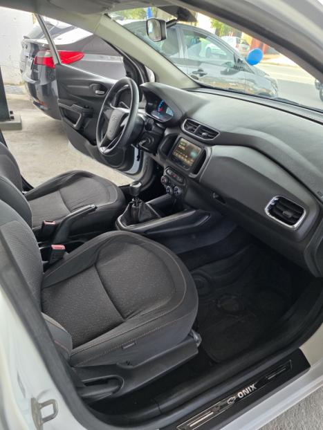 CHEVROLET Onix Hatch 1.4 4P FLEX LT AUTOM�TICO, Foto 10