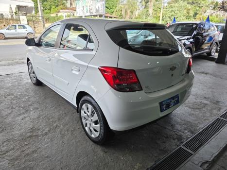 CHEVROLET Onix Hatch 1.4 4P FLEX LT AUTOM�TICO, Foto 14