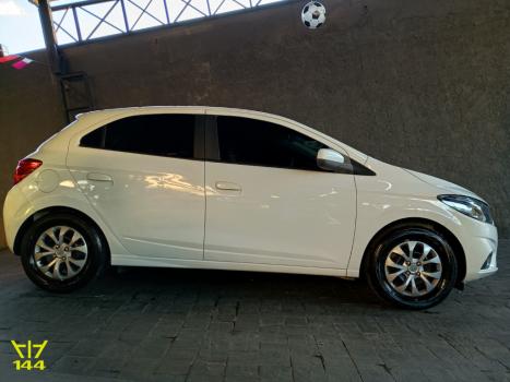 CHEVROLET Onix Hatch 1.4 4P FLEX LT, Foto 6