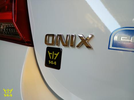 CHEVROLET Onix Hatch 1.4 4P FLEX LT, Foto 9