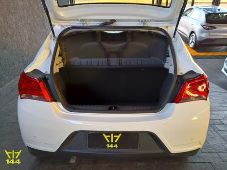 CHEVROLET Onix Hatch 1.4 4P FLEX LT, Foto 11
