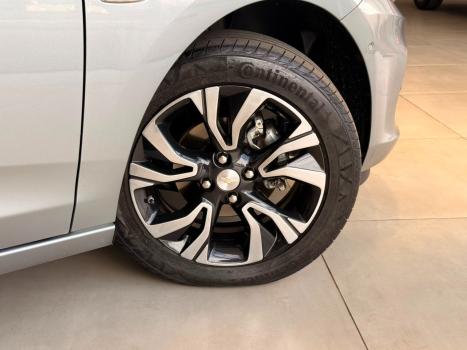 CHEVROLET Onix Hatch 1.0 12V 4P FLEX PREMIER TURBO AUTOM�TICO, Foto 6