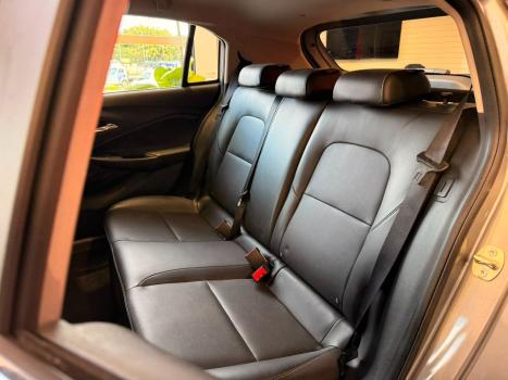 CHEVROLET Onix Hatch 1.0 12V 4P FLEX PREMIER TURBO AUTOM�TICO, Foto 13