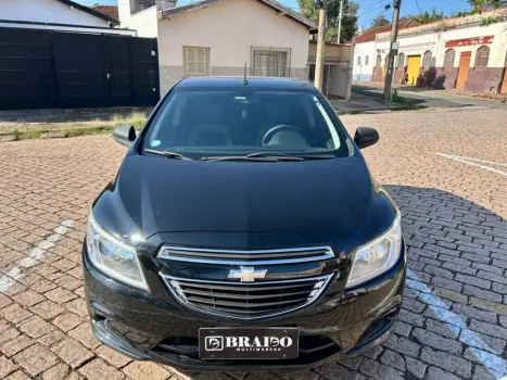 CHEVROLET Onix Hatch 1.0 4P FLEX LS, Foto 2