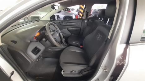 CHEVROLET Onix Hatch 1.0 4P FLEX JOY BLACK, Foto 4