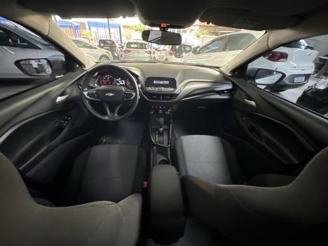 CHEVROLET Onix Sedan 1.0 12V 4P FLEX PLUS TURBO AUTOM�TICO, Foto 12
